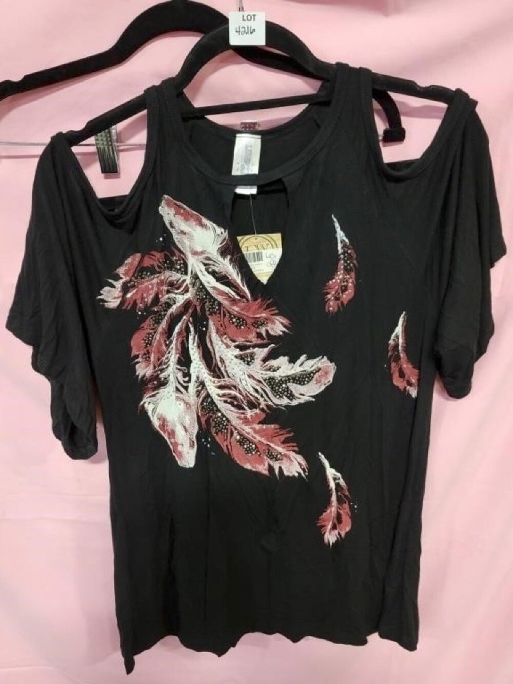 Liberty Wear Phoenix Cold Shoulder Top NWT sz 3XL  4217